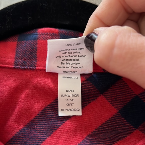 Two long sleeve boys shirts - Picture 5 of 10